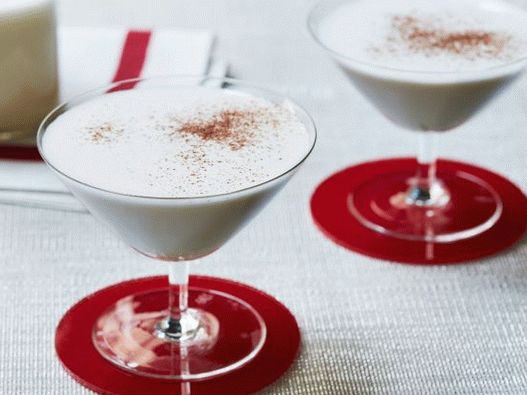 Photo Weihnachtsgetränk aus Puertoricanischer Milch mit Kokosnuss und Rum