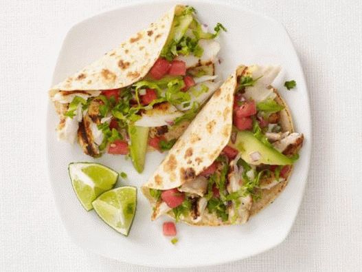 Tacos mit Fisch und Wassermelonensalsa