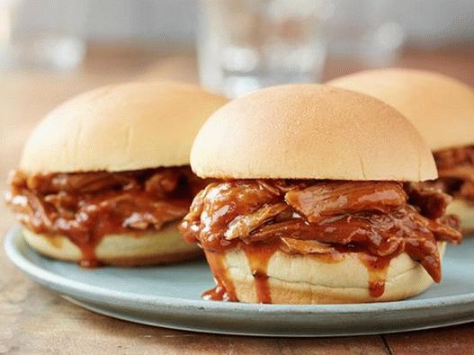 Photo Ragged Schweinefleisch in einer Slow-Cooker-Barbecue-Sauce