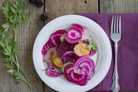 Foto Rübensalat aus der Dose