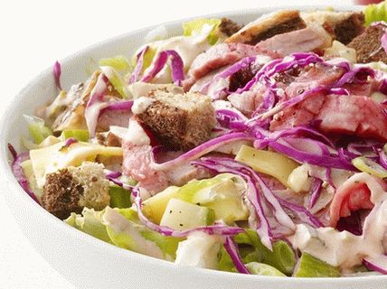 Foto Rotkohlsalat mit Rindfleisch