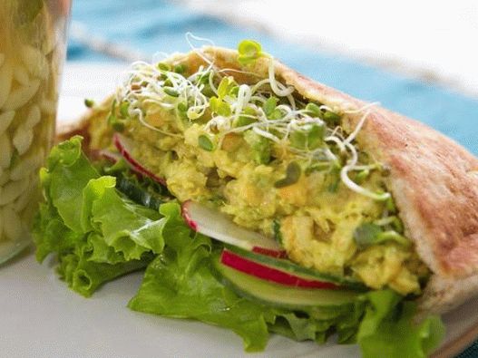 Photo Sandwiches mit Kichererbsensalat