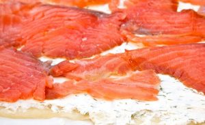 Käserolle mit Lachs