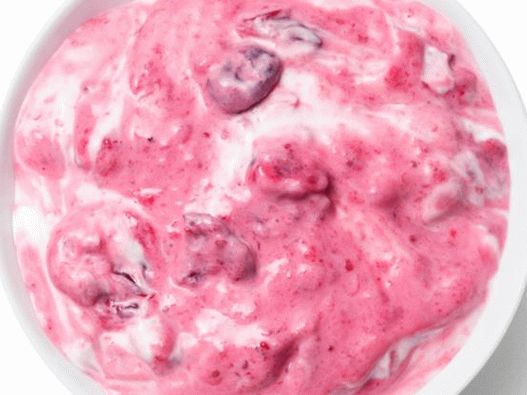 Photo Sauerrahm-Cranberry-Sauce mit Meerrettich