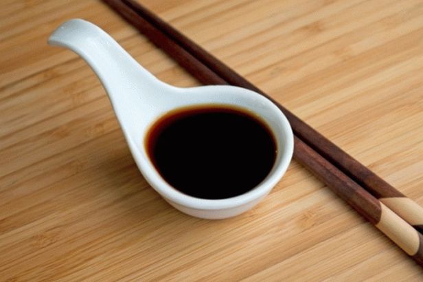 Hausgemachte Sojasauce