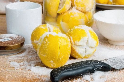 Foto gesalzene Zitronen in Dosen