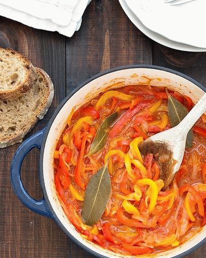 Foto Nudelsauce zu Peperoni