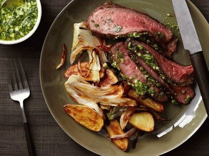 Photo Beef Steak mit würzigem Pesto