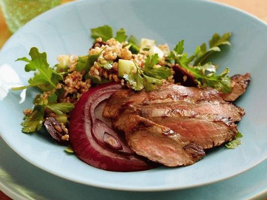 Foto-Steak mit Tabou-Salat
