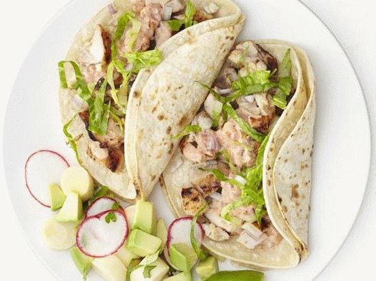 Foto von Tacos mit Huhn und Avocado