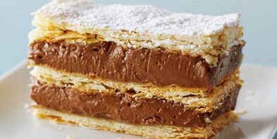 Photo Cake Napoleon mit Schokoladencreme Patissier und Haselnüssen