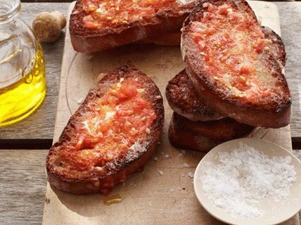 Photo Toast mit Tomaten und Knoblauch