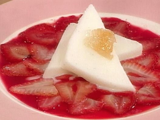 Photo Warmer Erdbeersalat mit gefrorenem Vanillejoghurt
