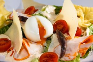 Morgen Caesar mit einem Ei