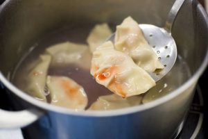 Knödel mit Erdbeeren