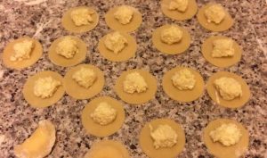 Knödel mit Suluguni