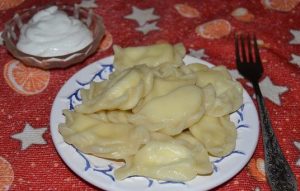 Knödel mit Hüttenkäse