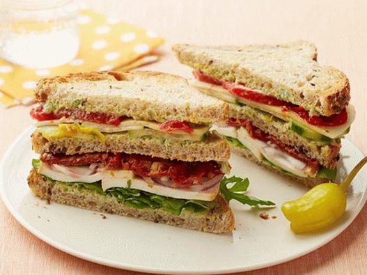 Photo Vegetarian Club Sandwich