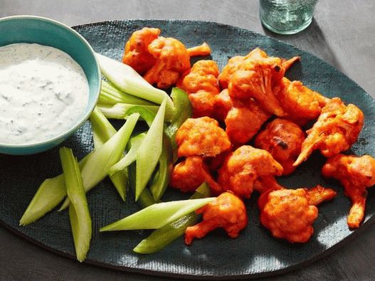 Foto des Gerichts - Blumenkohl in heißem Teig mit Dip-Ranch-Sauce auf Joghurt