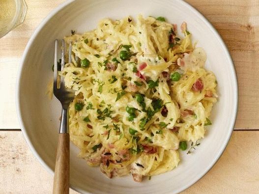 Foto des Gerichts - Spaghetti Kürbis in Alfredo-Sauce mit Pancetta und Erbsen