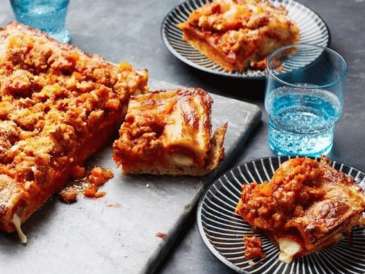 Foto des Gerichts - Pizza mit einer mit Mozzarella gefüllten Kruste