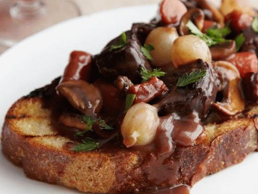 Foto des Gerichts - Beauf Bourguignon - ein klassisches Rezept