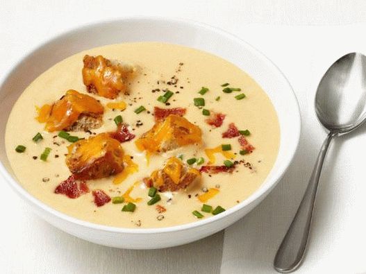 Photo Apfelsuppe mit Speck und Käsecroutons
