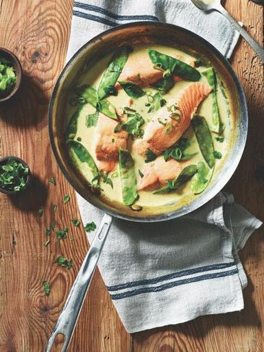 Photo Grünes Curry in Kokosmilch mit Fisch