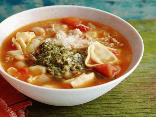 Foto des Gerichts - Bohnensuppe mit italienischen Knödeln und grünem Dressing