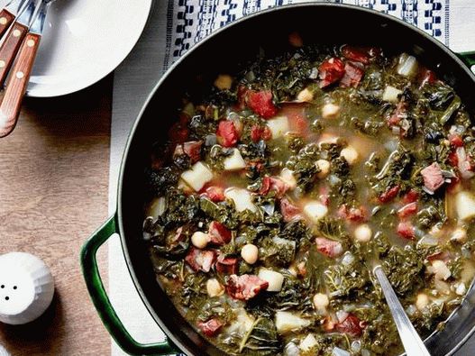 Foto des Gerichts - Portugiesische Suppe mit Kichererbsen und Grünkohl